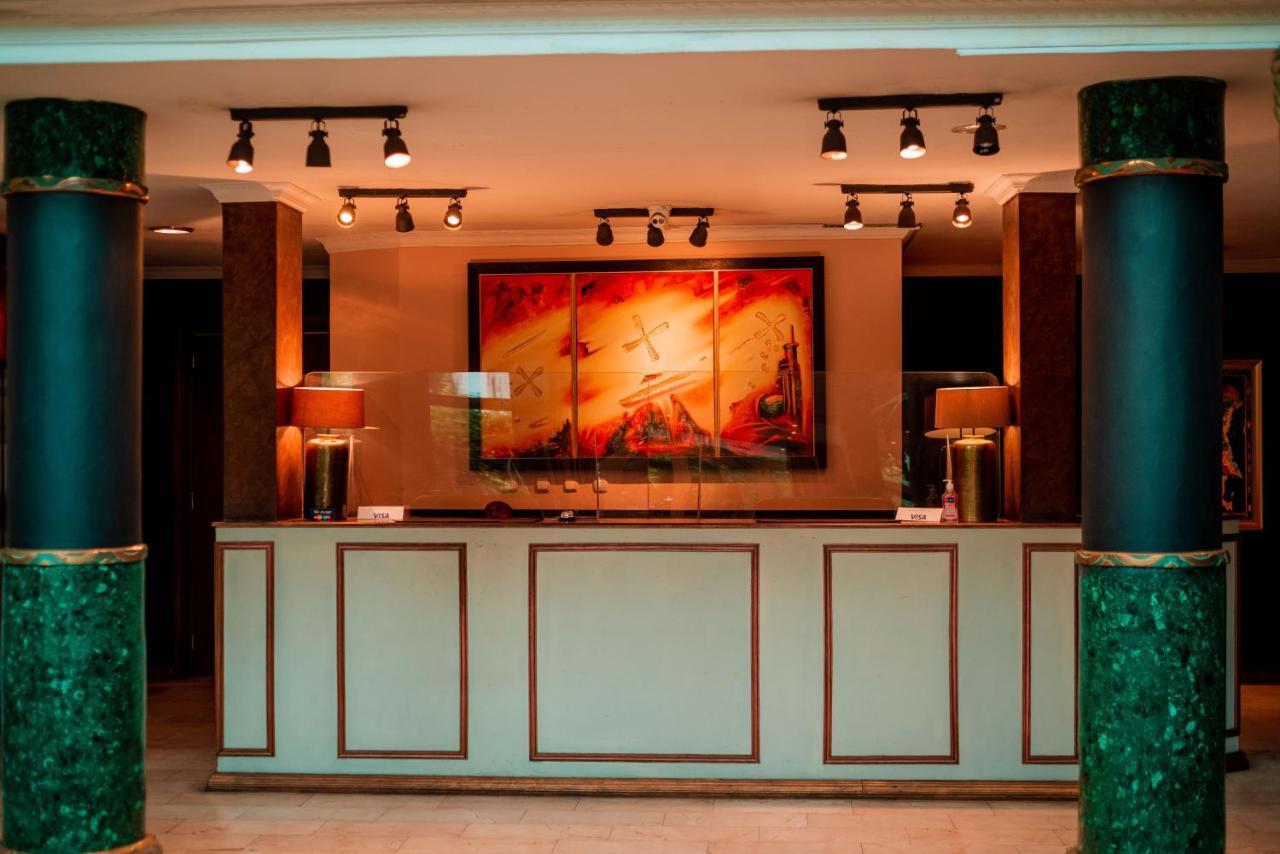 Sultani Hotel 金沙萨 外观 照片